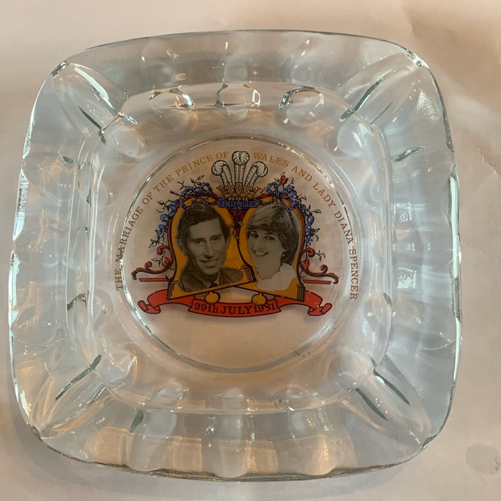 Princess Diana and King Charles 1981 wedding ash tray